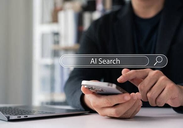 Person using AI Search Engine on cell phone
